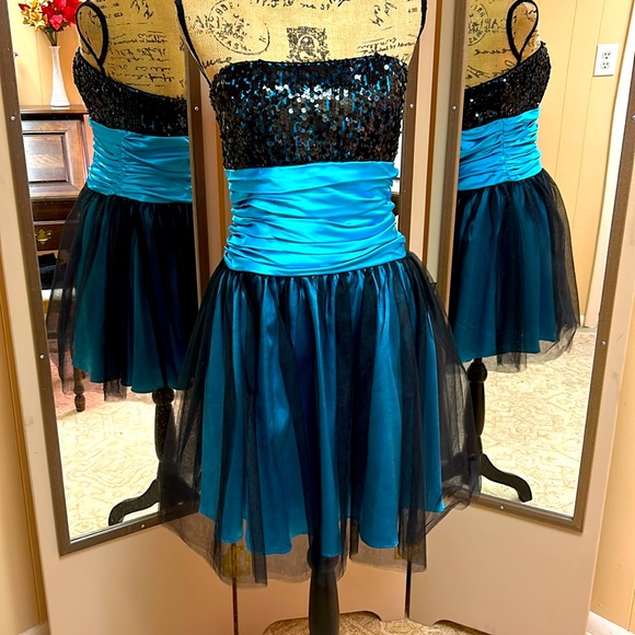 Cindy USA size XL. - Picture 1 of 3